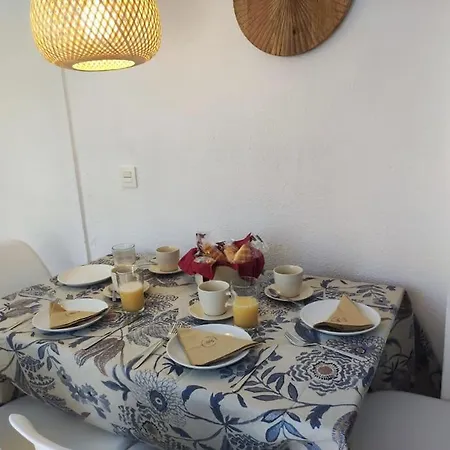 Alegre Apto. En Casco Historico Apartman *